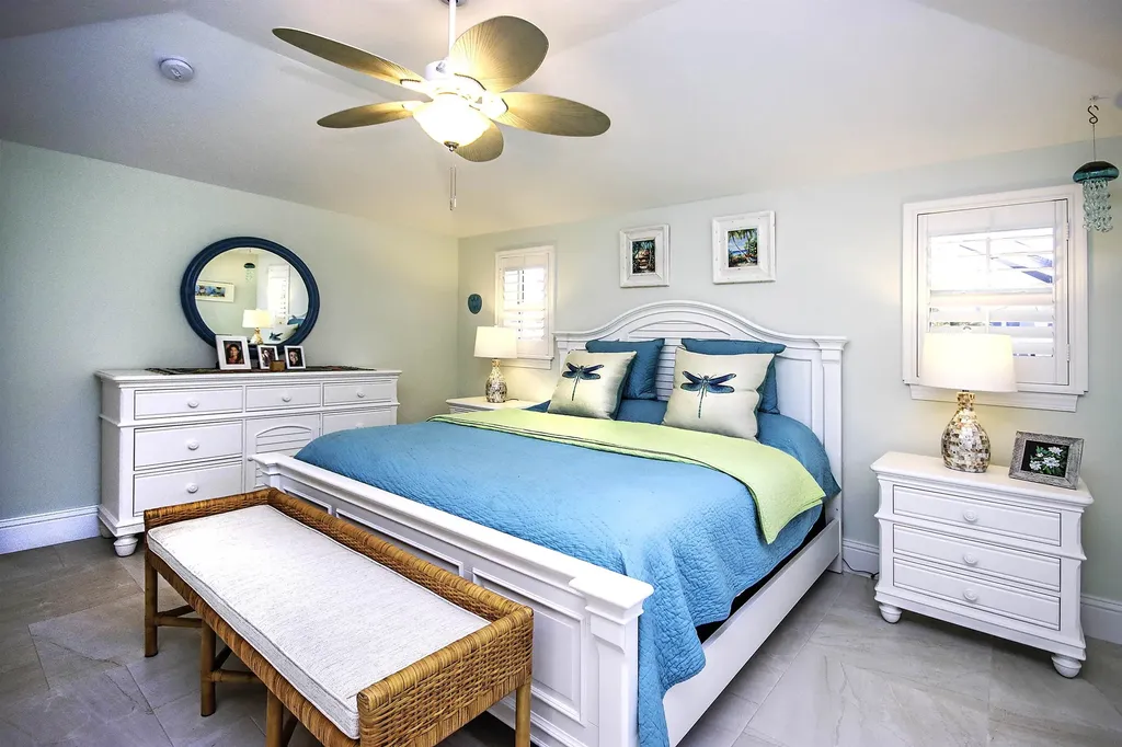 812 Angel Wing Drive Sanibel FL 33957