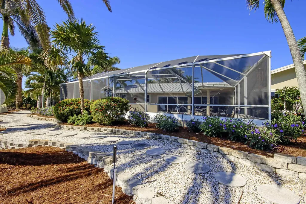 812 Angel Wing Drive Sanibel FL 33957