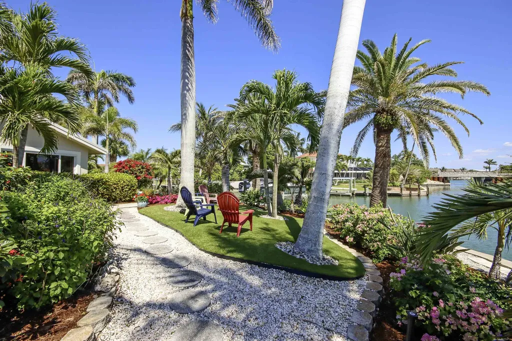 812 Angel Wing Drive Sanibel FL 33957