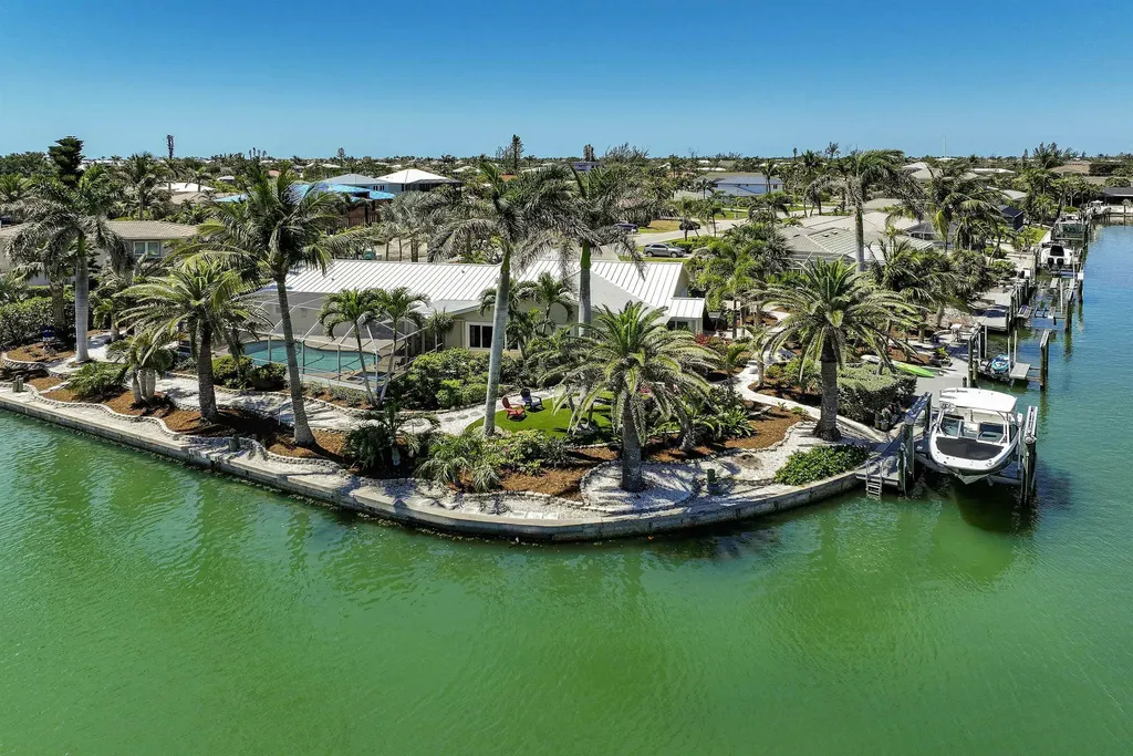 812 Angel Wing Drive Sanibel FL 33957