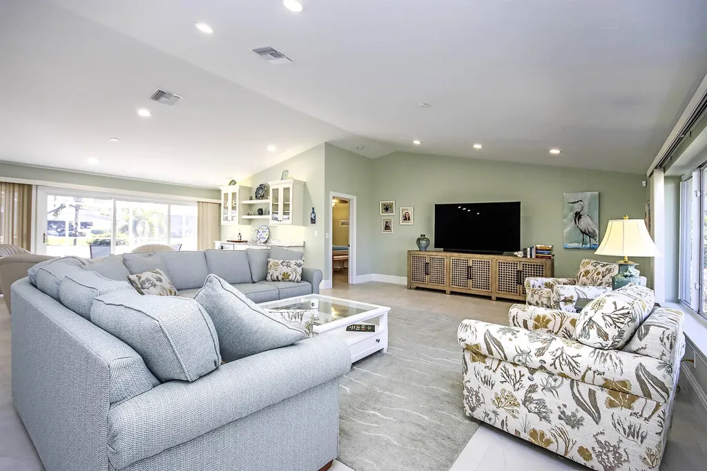 812 Angel Wing Drive Sanibel FL 33957