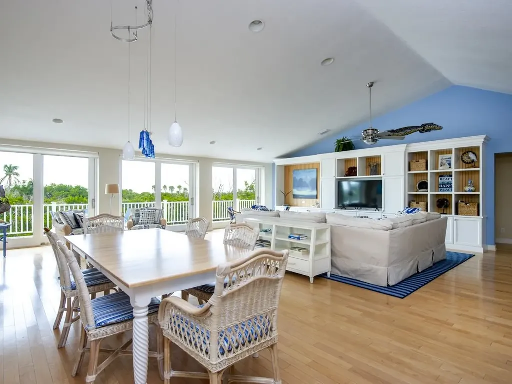 5095 Joewood Drive Sanibel FL 33957