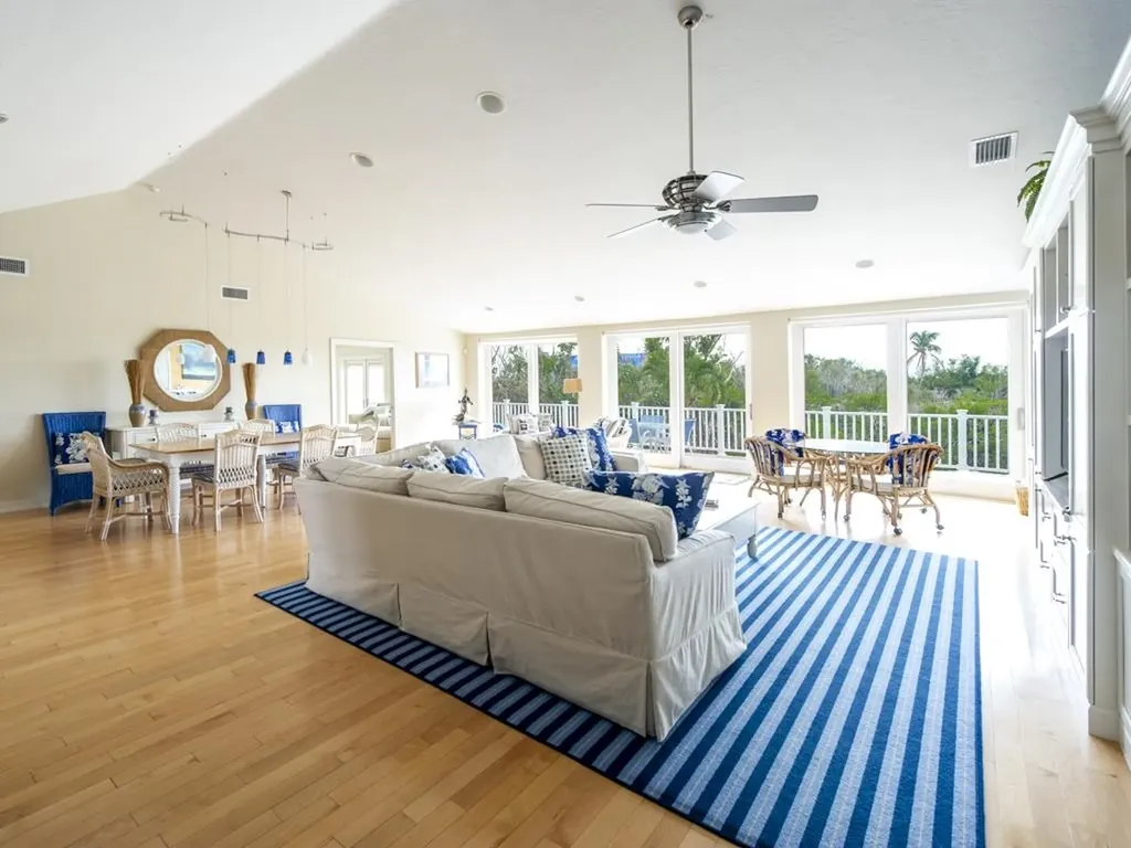 5095 Joewood Drive Sanibel FL 33957