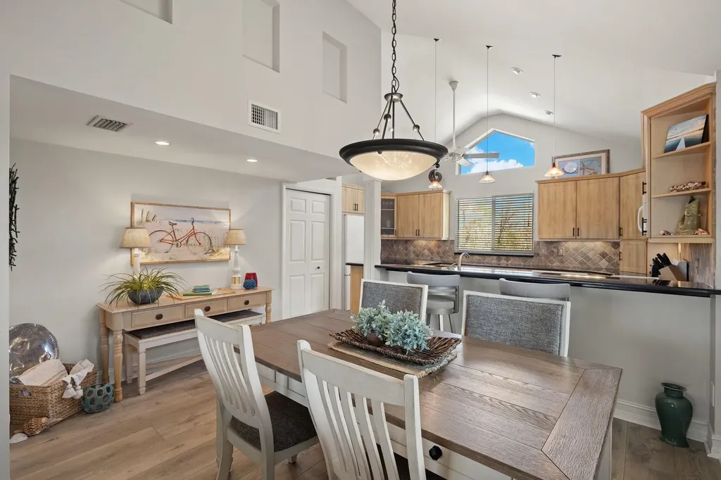 1607 Sand Castle Road Sanibel FL 33957