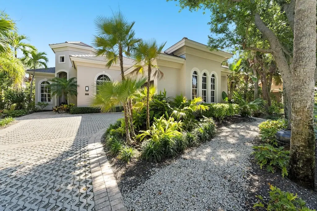 5751 Baltusrol Court Sanibel FL 33957