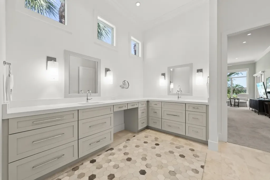 5751 Baltusrol Court Sanibel FL 33957