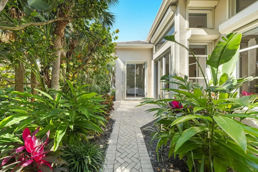5751 Baltusrol Court Sanibel FL 33957