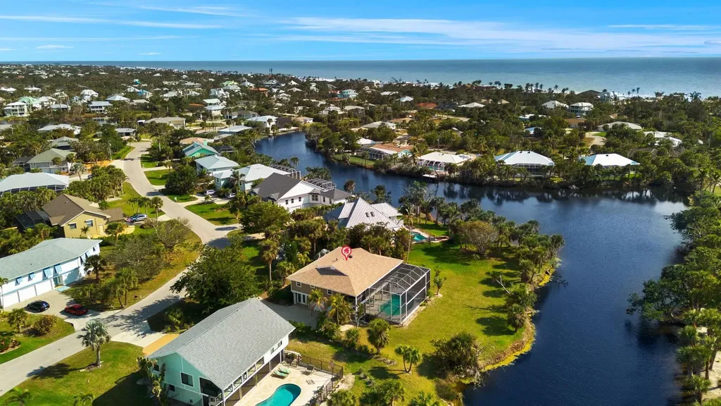 673 E Rocks Drive Sanibel FL 33957
