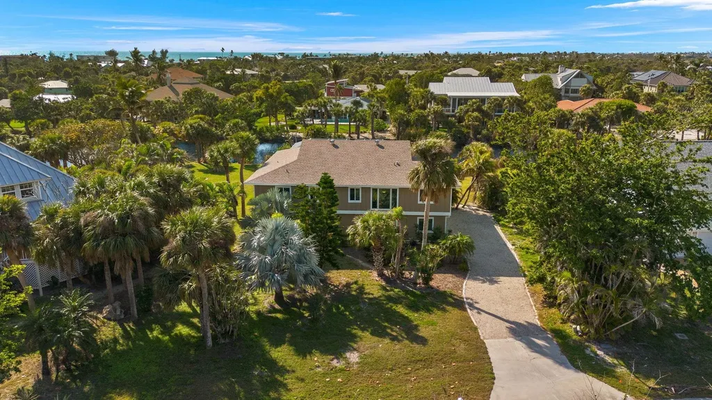 673 E Rocks Drive Sanibel FL 33957