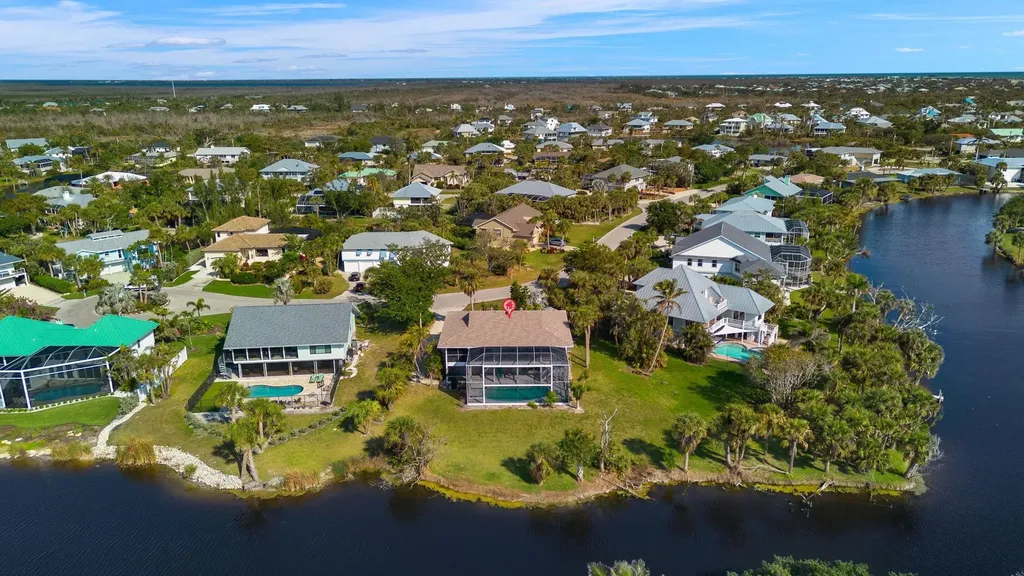 673 E Rocks Drive Sanibel FL 33957