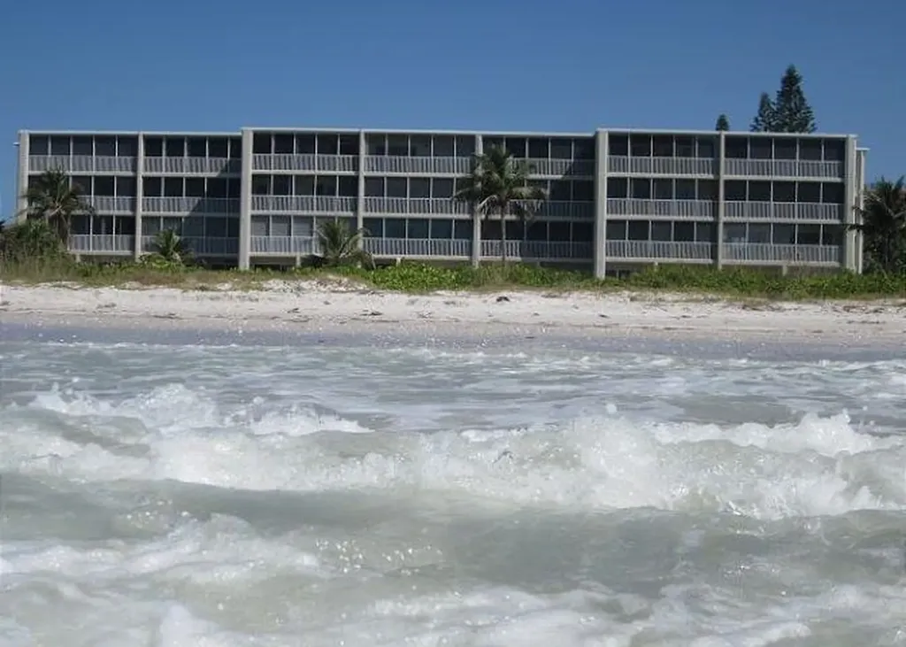 610 Donax Street Sanibel FL 33957