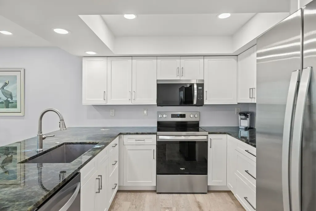 610 Donax Street Sanibel FL 33957