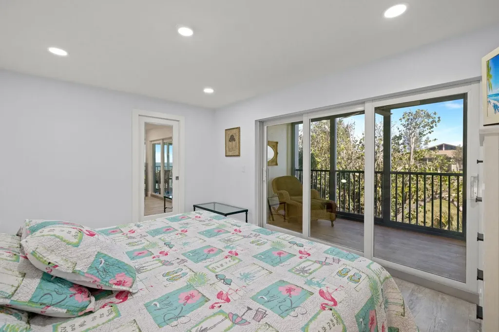 610 Donax Street Sanibel FL 33957