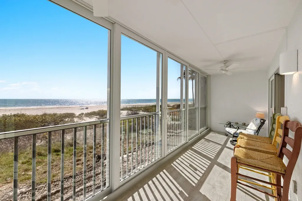 610 Donax Street Sanibel FL 33957