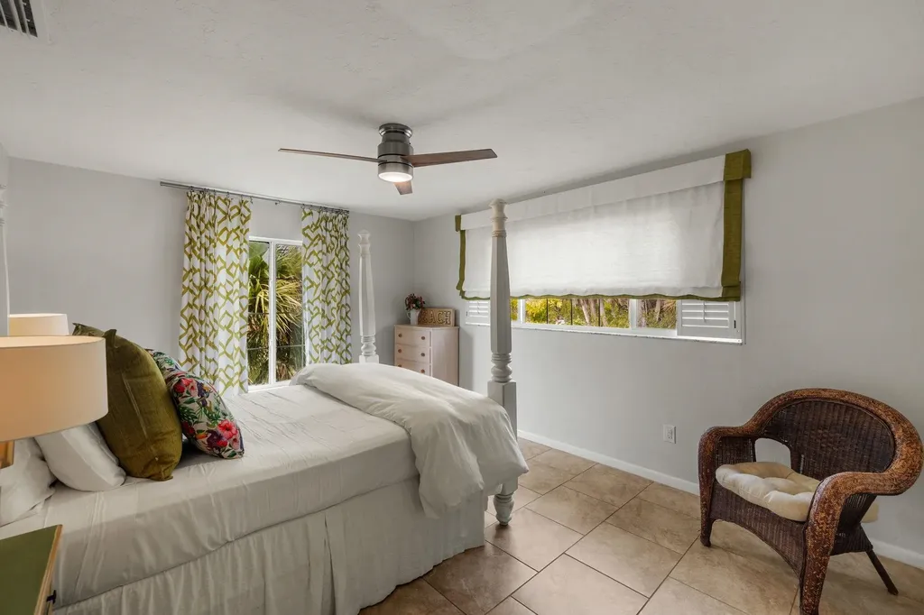 810 Elinor Way Sanibel FL 33957