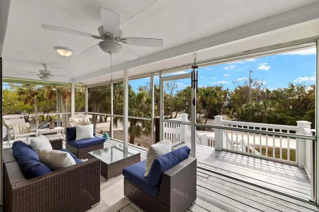 810 Elinor Way Sanibel FL 33957