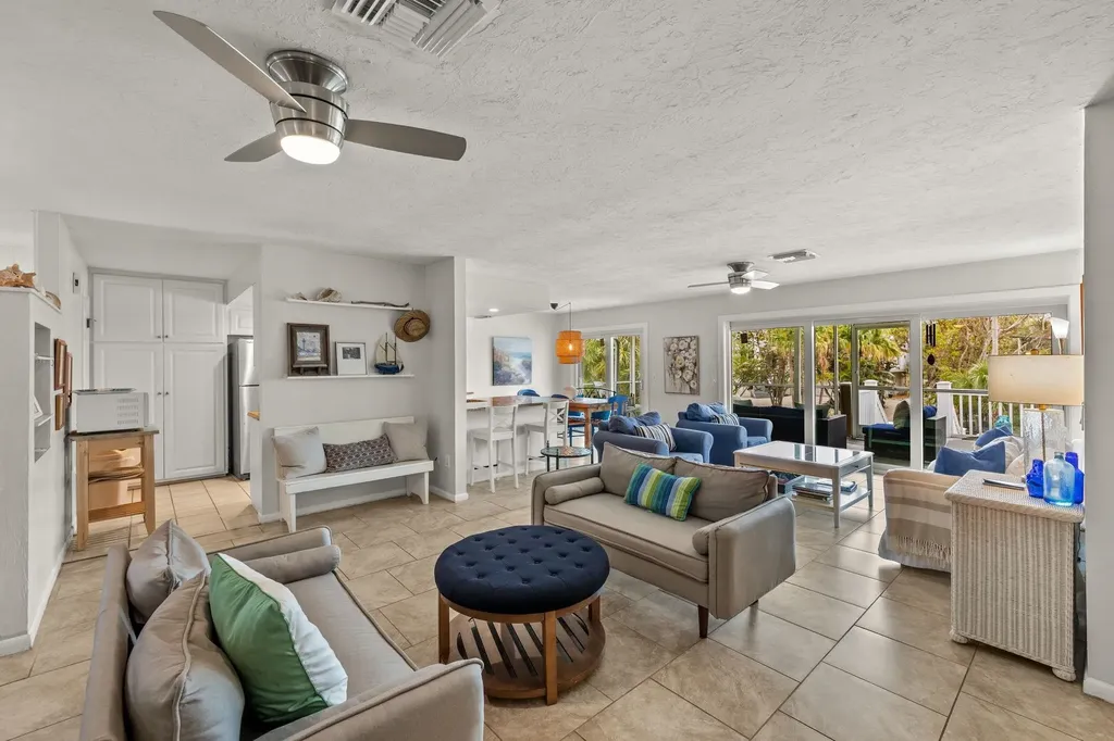 810 Elinor Way Sanibel FL 33957