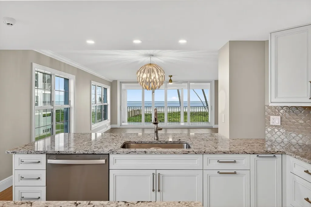 3145 W Gulf Drive Sanibel FL 33957