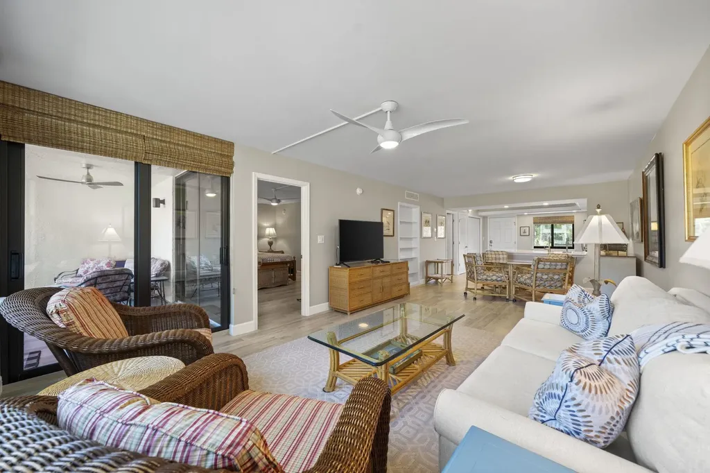 979 E Gulf Drive Sanibel FL 33957