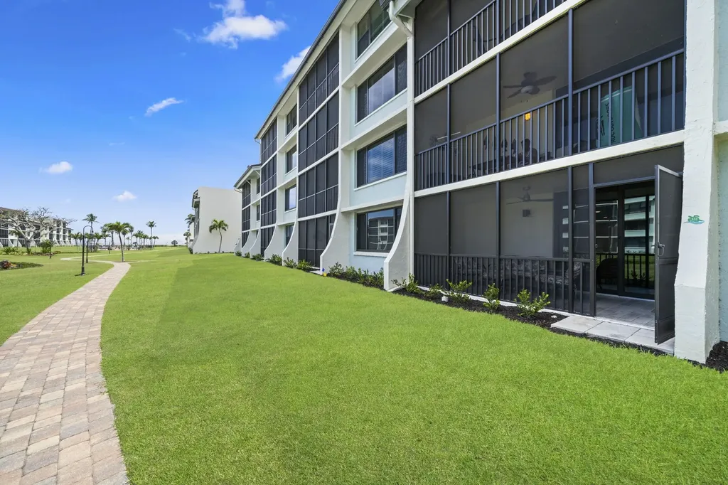 979 E Gulf Drive Sanibel FL 33957