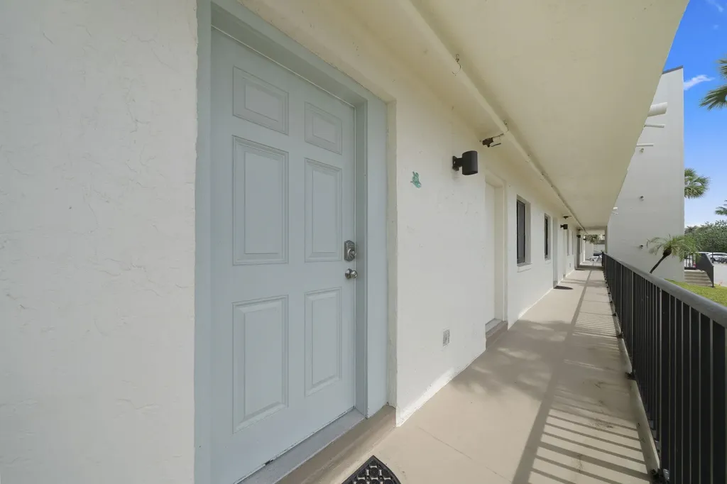 979 E Gulf Drive Sanibel FL 33957