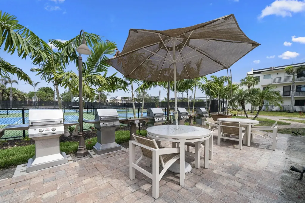 979 E Gulf Drive Sanibel FL 33957