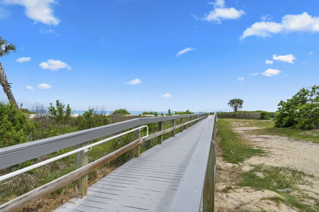 979 E Gulf Drive Sanibel FL 33957