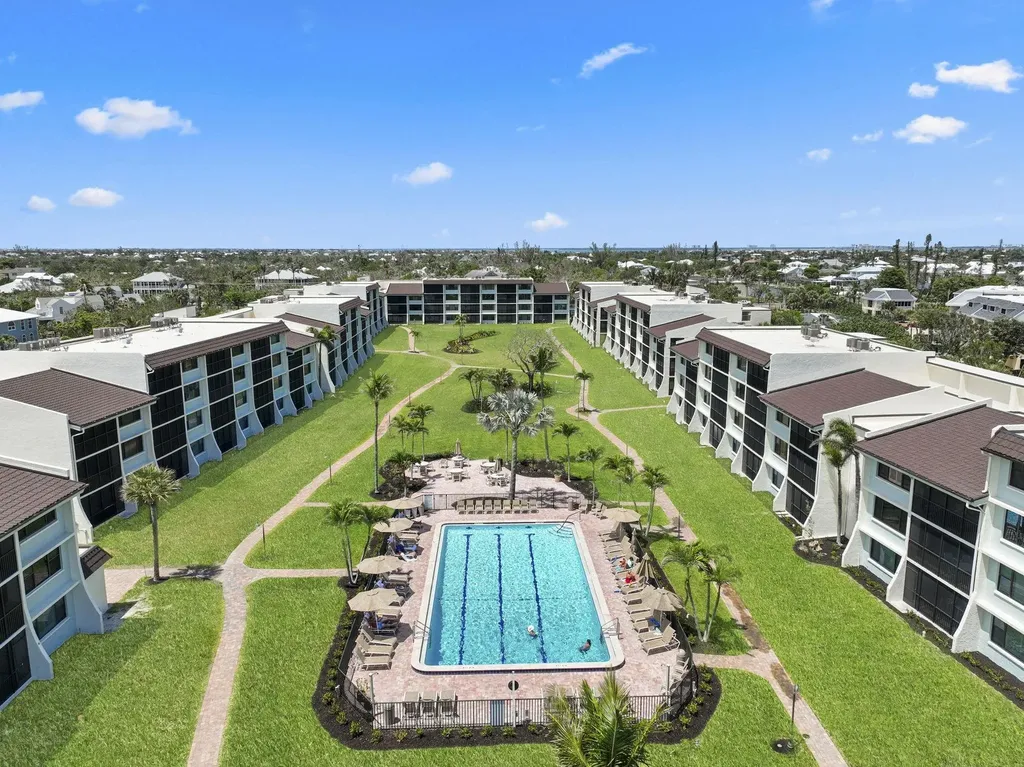 979 E Gulf Drive Sanibel FL 33957