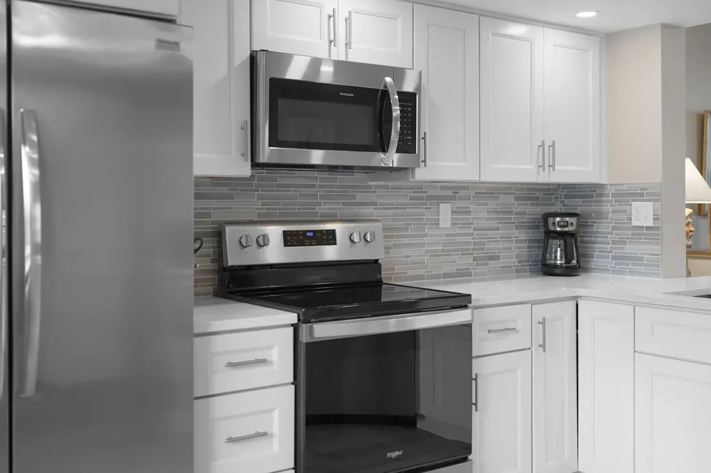 979 E Gulf Drive Sanibel FL 33957