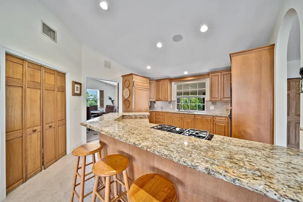 716 Rabbit Road Sanibel FL 33957