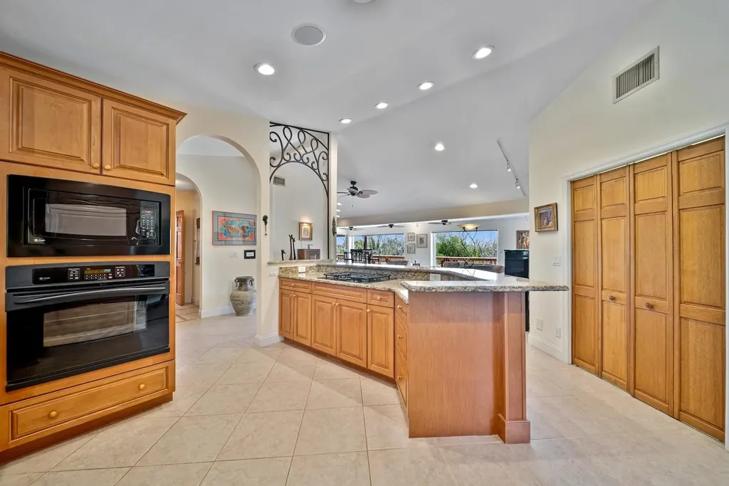 716 Rabbit Road Sanibel FL 33957