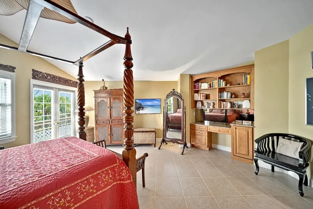 716 Rabbit Road Sanibel FL 33957