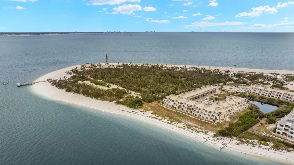 200 Periwinkle Way Sanibel FL 33957