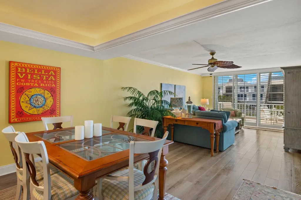 200 Periwinkle Way Sanibel FL 33957
