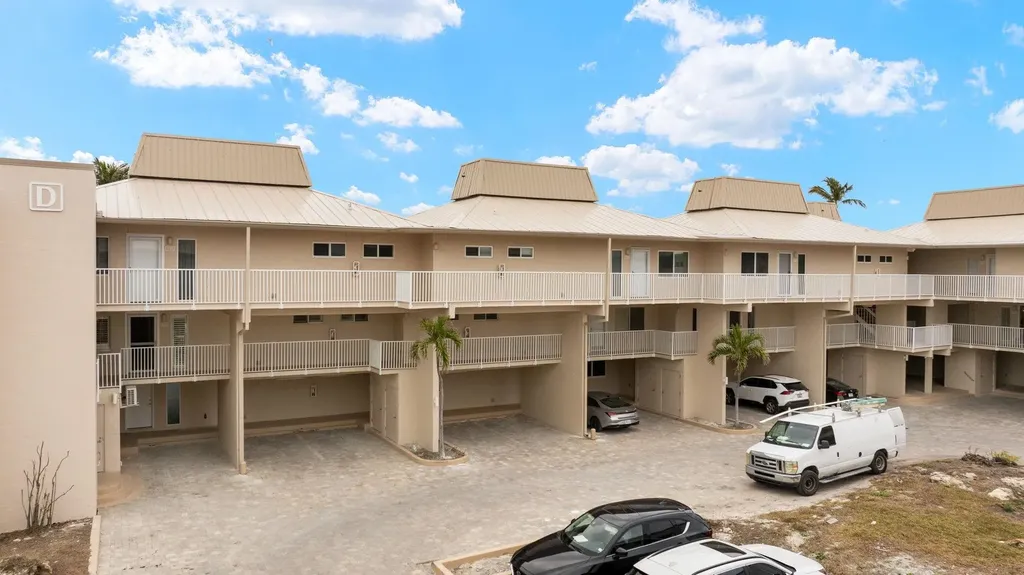 200 Periwinkle Way Sanibel FL 33957