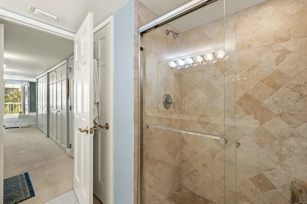 200 Periwinkle Way Sanibel FL 33957