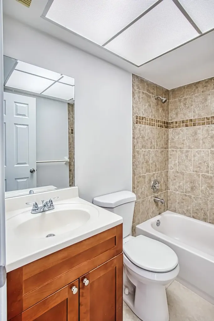 12471 Mcgregor Boulevard Fort Myers FL 33919