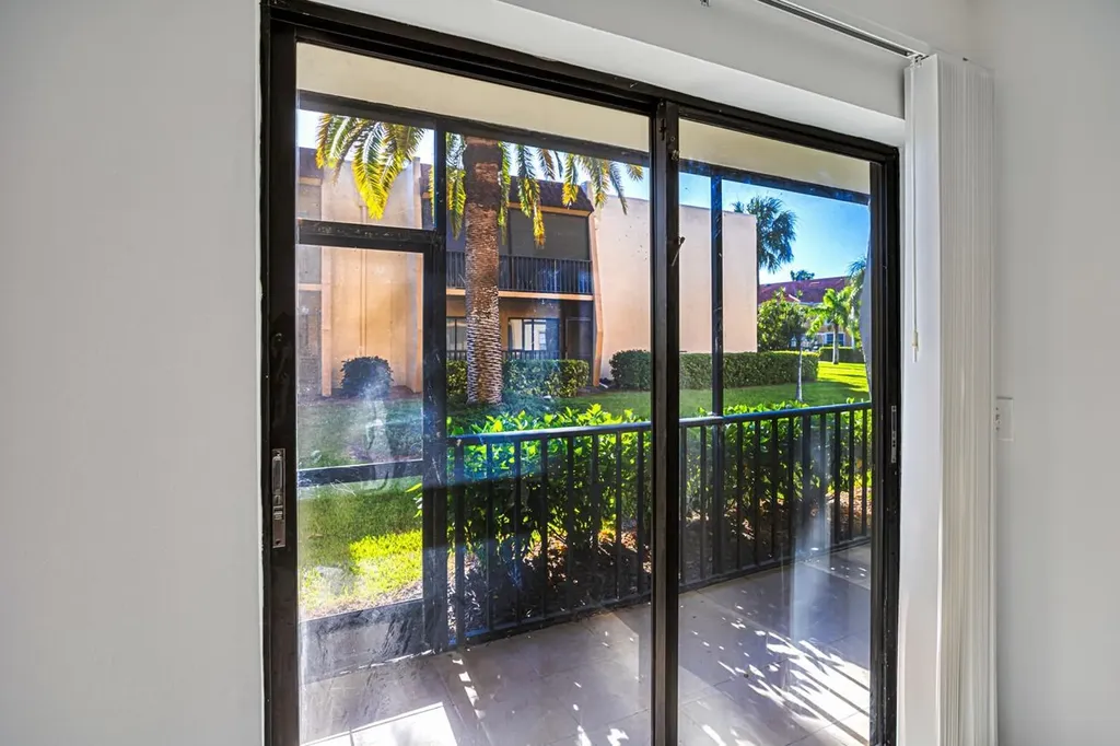 12471 Mcgregor Boulevard Fort Myers FL 33919