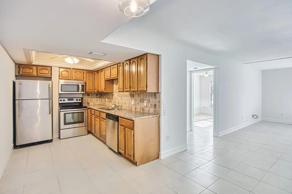 12471 Mcgregor Boulevard Fort Myers FL 33919