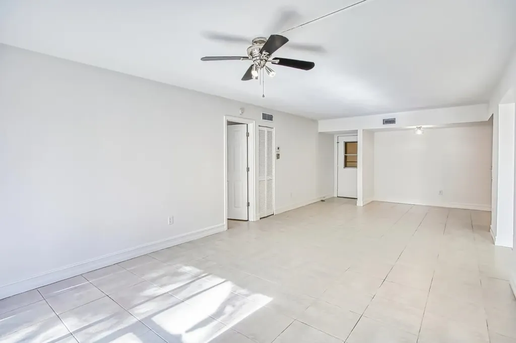 12471 Mcgregor Boulevard Fort Myers FL 33919