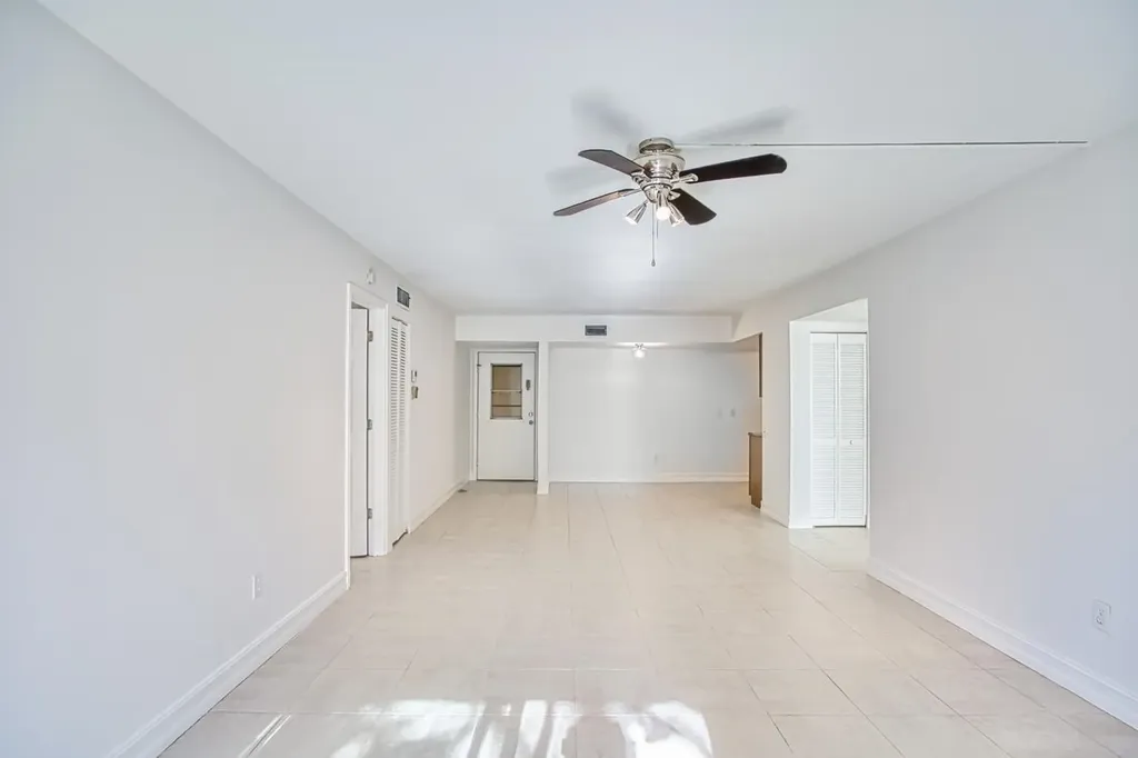 12471 Mcgregor Boulevard Fort Myers FL 33919