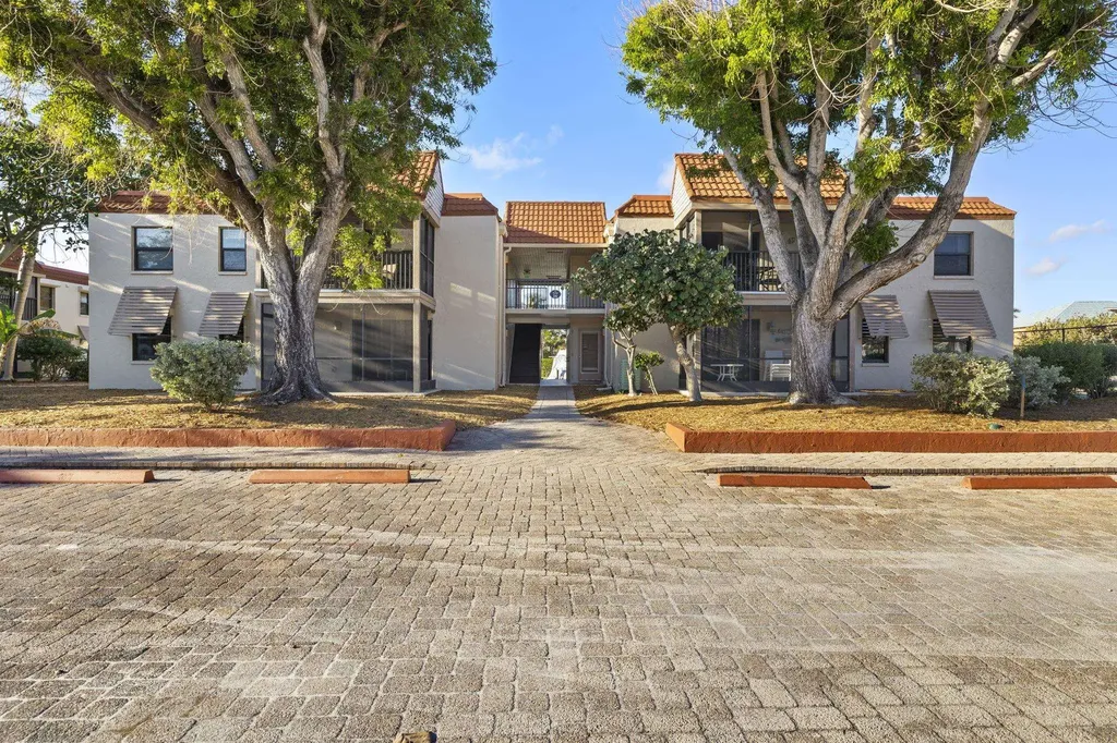 845 E Gulf Drive Sanibel FL 33957