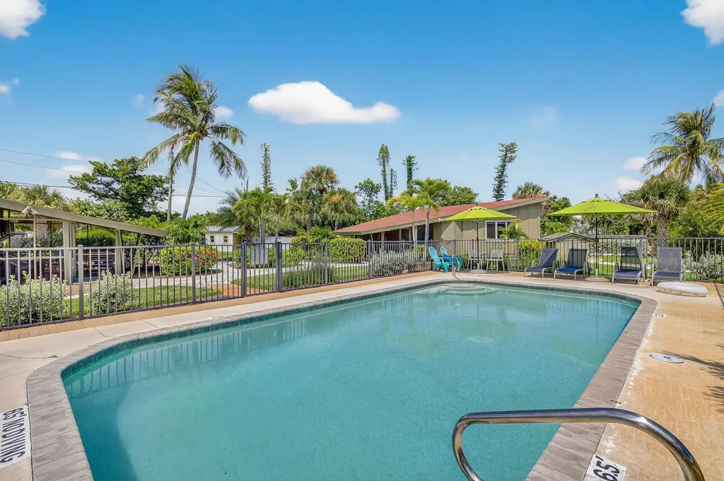 1220 Morningside Place Sanibel FL 33957