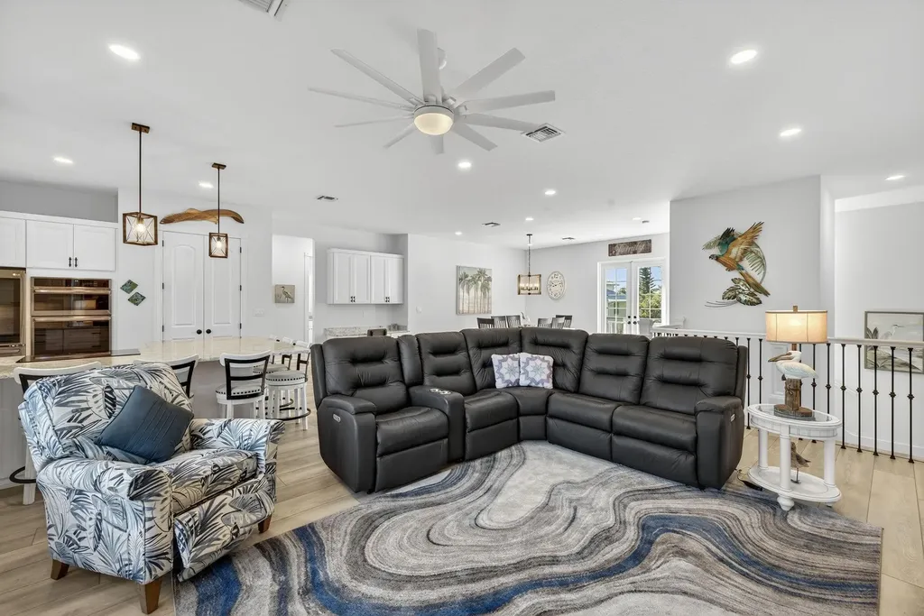 1747 Serenity Lane Sanibel FL 33957