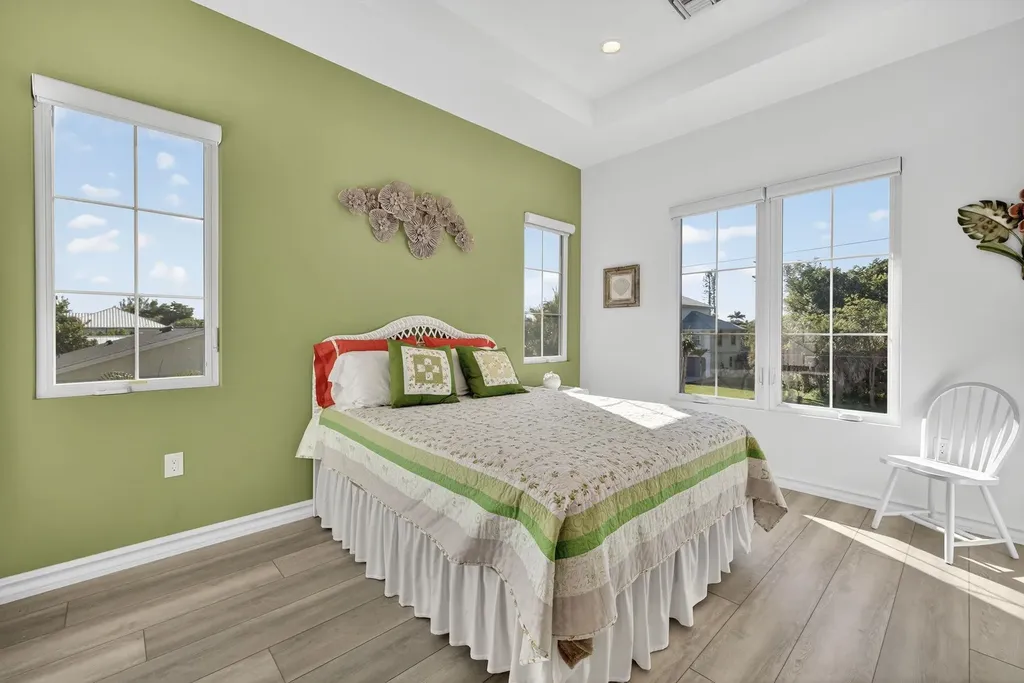 1747 Serenity Lane Sanibel FL 33957