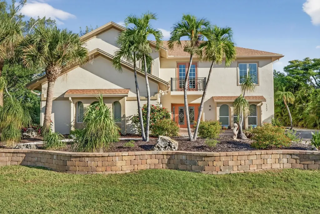 1747 Serenity Lane Sanibel FL 33957