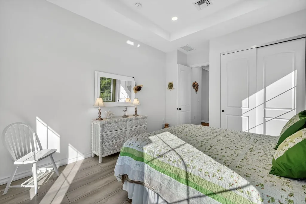 1747 Serenity Lane Sanibel FL 33957