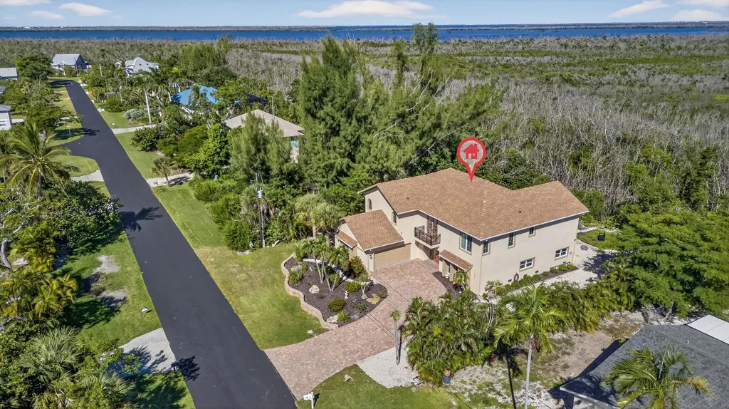 1747 Serenity Lane Sanibel FL 33957