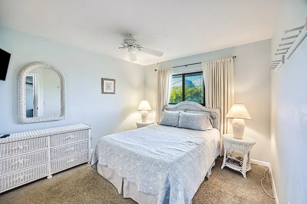 1250 Tennisplace Court Sanibel FL 33957