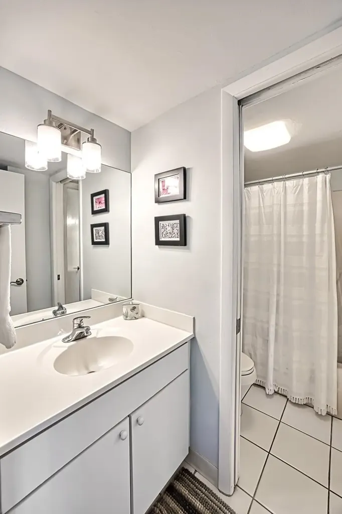 1250 Tennisplace Court Sanibel FL 33957